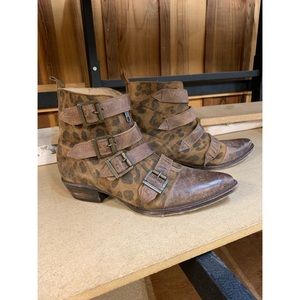 Freebird by Steven Skelter Boot Sz 8